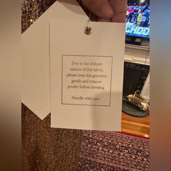 NWT MacDuggal Embellished Metallic High Slit Gown NEW in Gold Sequins - Picture 11 of 13